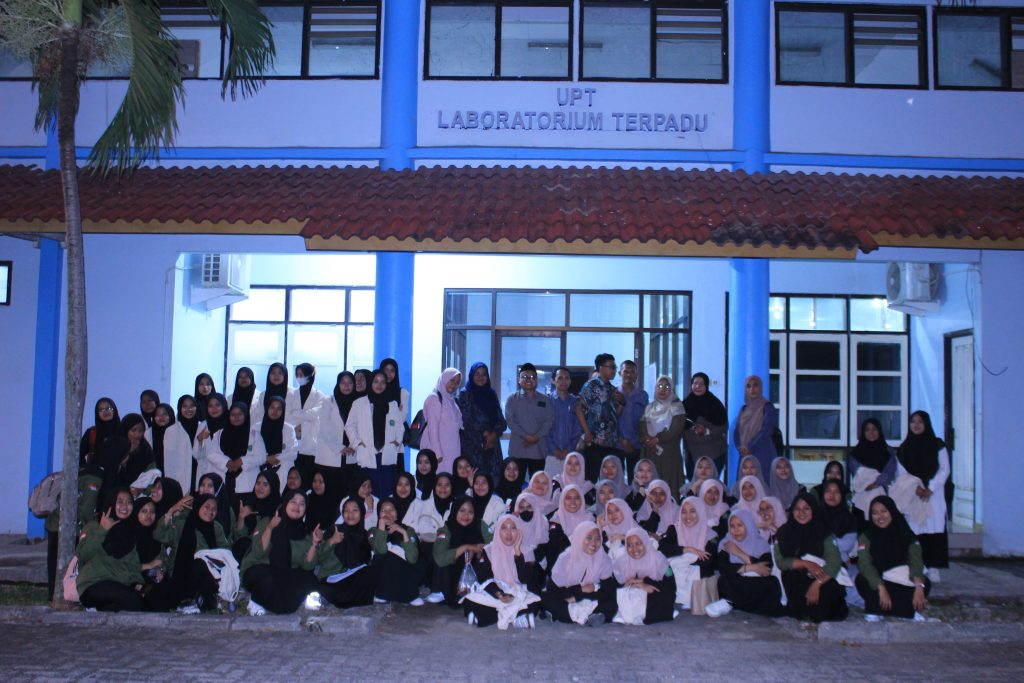 Sharing bersama pengelola Mahasiswa Fakultas MIPA Kunjungi Laboratorium Terpadu Universitas Trunojoyo Madura