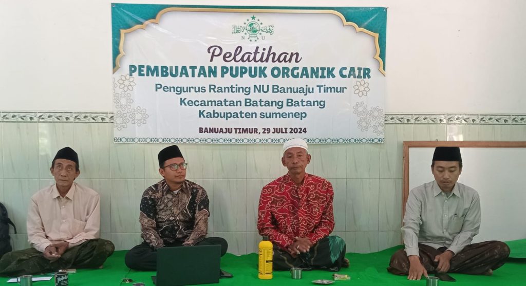 Dosen Fakultas MIPA Universitas Annuqayah Lakukan Pelatihan Pembuatan Pupuk Organik Cair di Ranting NU Banuaju Timur